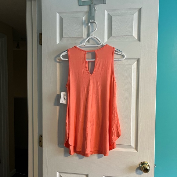 Lovely Melody Keyhole Tank - Picture 2 of 5